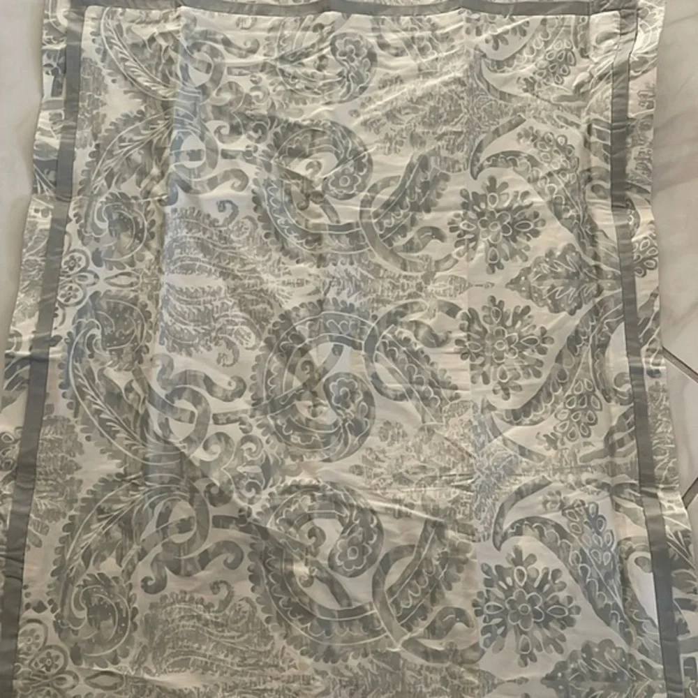 1 Pottery Barn Alessandra Standard Pillow Sham case Gray Sage Floral Paisley